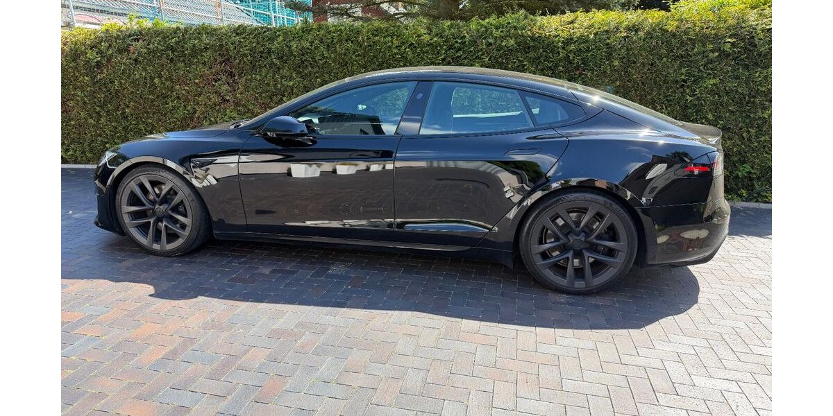 Tesla Model S 52.596 km 59.900 &euro; Klein Nordende 25336