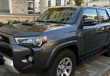 Toyota 4-Runner 64.010 km 28.500 &euro; Berlin 12163