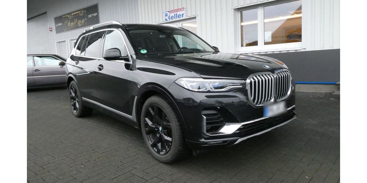 BMW X7 83.981 km 69.900 &euro; Paderborn 33106