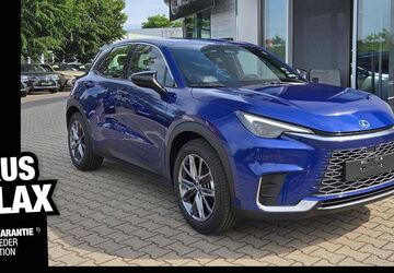 Lexus LBX 1.300 km 34.490 &euro; Dresden 01139
