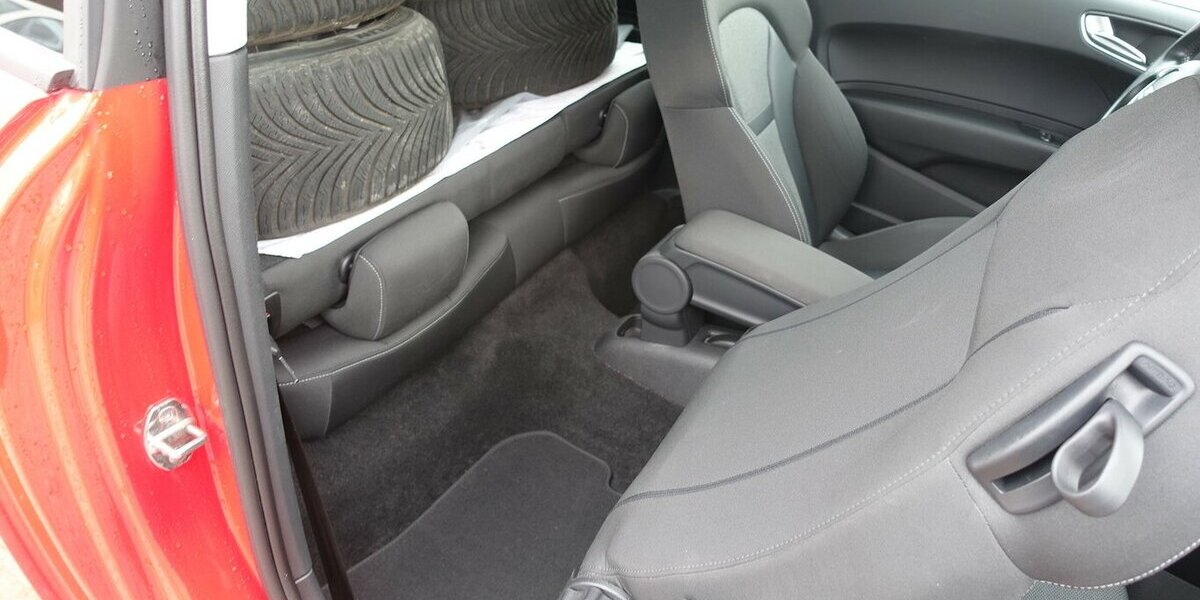 Audi A1 sport 1,8TFSI Bi-Xenon S-tronic S-line PDC 8xAl 154.000 km 15.950 &euro; Neumarkt/OPf 92318