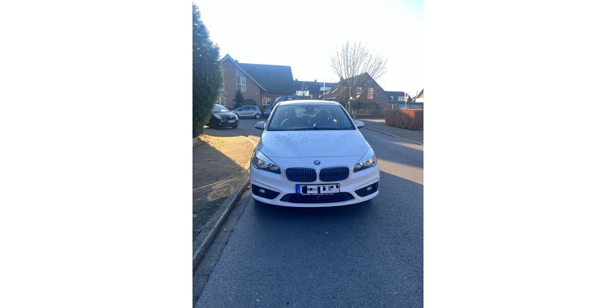 BMW 225 Active Tourer 199.999 km 9.290 &euro; Bocholt 46395
