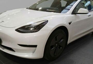 Tesla Model 3 61.780 km 27.950 &euro; Steinbach-Hallenberg OT Herges-Hallenberg 98587
