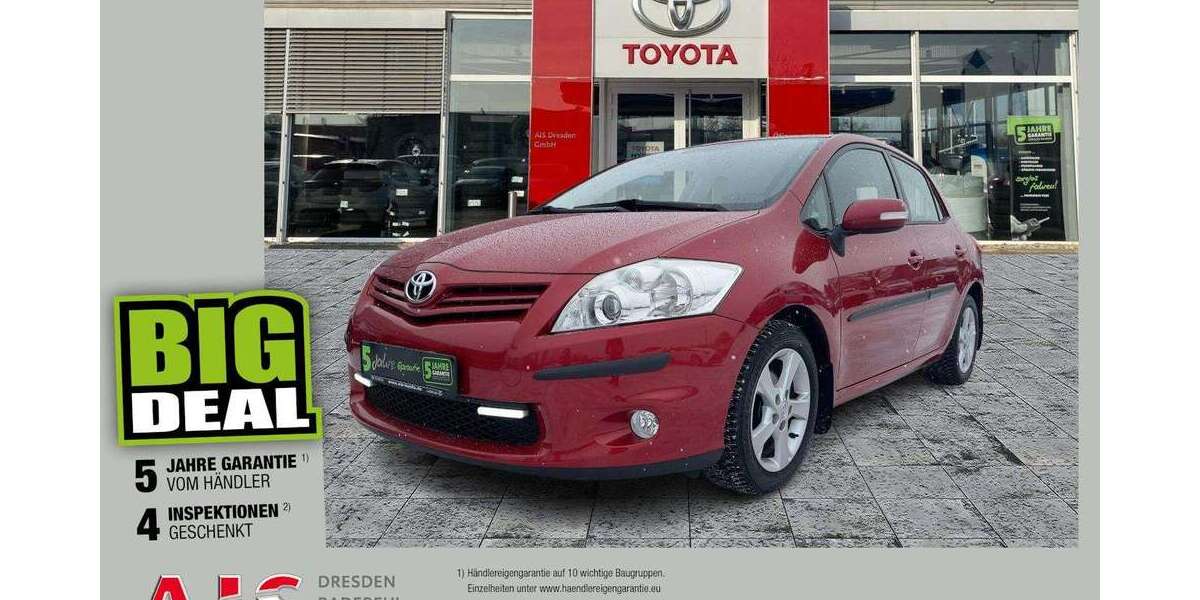 Toyota Auris 87.668 km 7.390 &euro; Meißen 01662