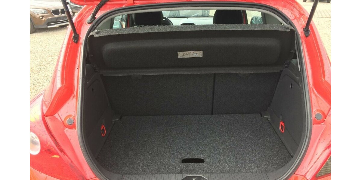 Opel Corsa Satellite,Klima, Temp.,Sitzheiz.,PDC,Tüv Neu 200.000 km 3.200 &euro; Himmelkron 95502