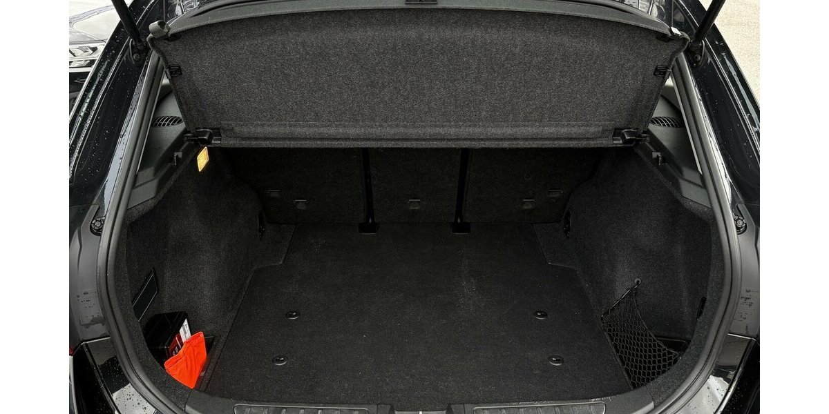 BMW X1 20d xDrive BI-XENON/TEMPOMAT/NAVI/PDC/SHZ/DAB 79.104 km 16.900 &euro; Villingen-Schwenningen 78054