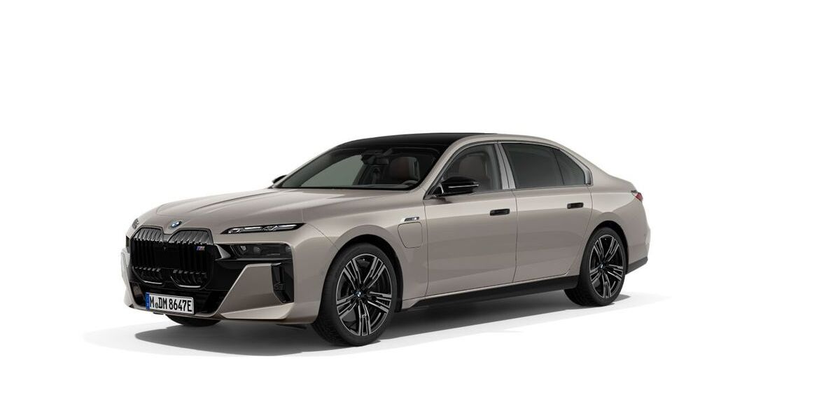 BMW M760 4.790 km 128.790 &euro; München 81245