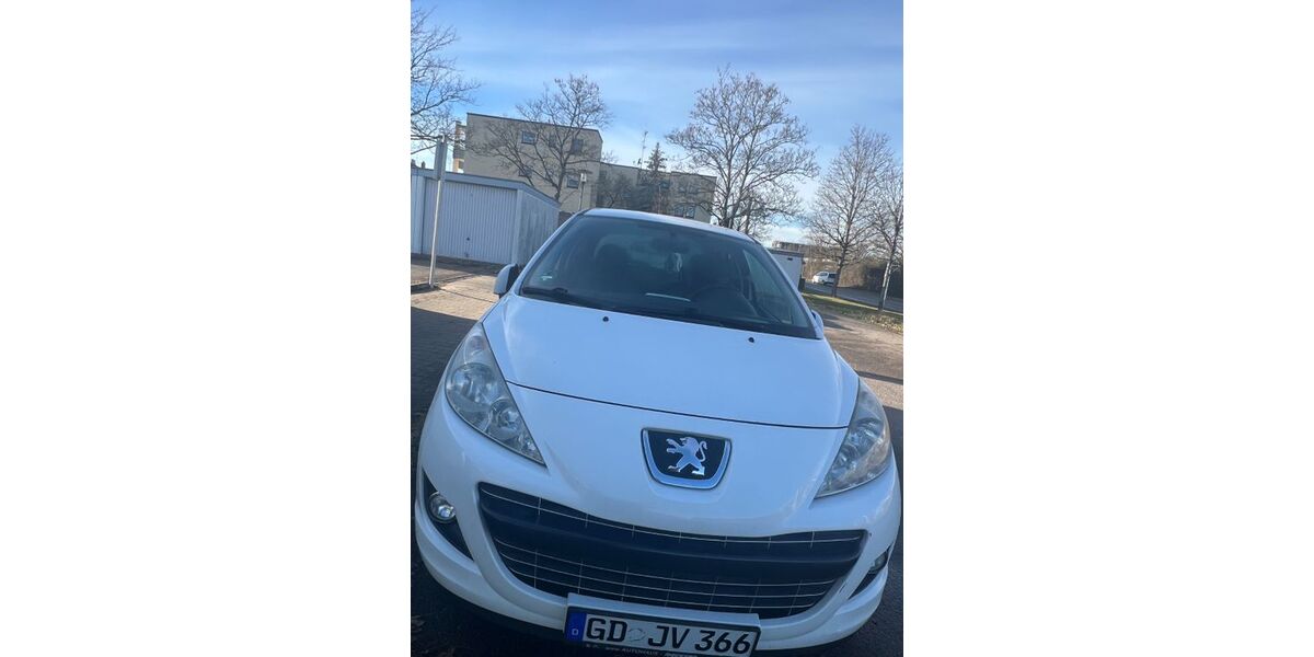 Peugeot 207 210.000 km 2.300 &euro; Schwäbisch Gmünd 73529