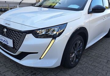 Peugeot 208 15.461 km 17.490 &euro; Essen 45307