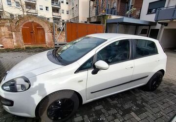 Fiat Punto Evo 159.534 km 2.900 &euro; Klingenberg am Main 63911