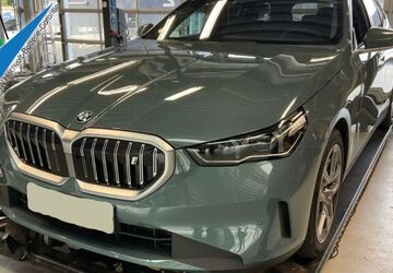 BMW i5 44.847 km 49.950 &euro; Höxter / Stahle 37671