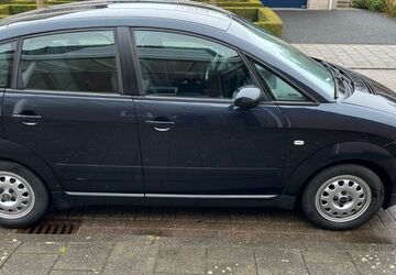 Audi A2 355.000 km 3.950 &euro; Vogelwaarde 4581A