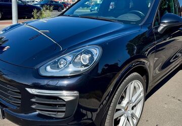 Porsche Cayenne 160.000 km 32.900 &euro; Nürnberg 90449