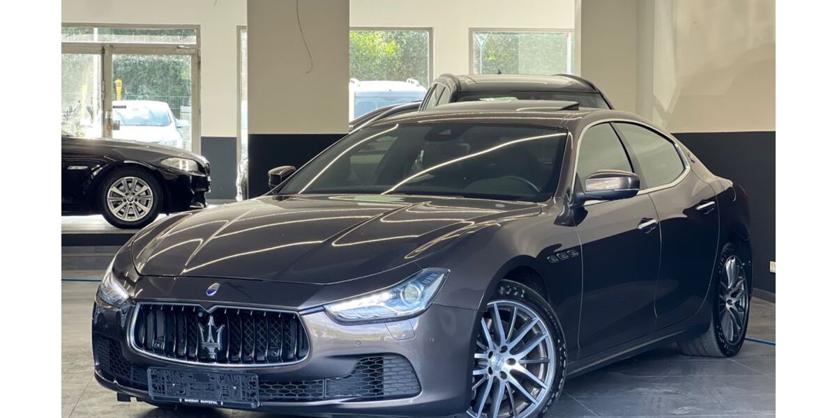 Maserati Ghibli 194.000 km 19.490 &euro; Alfter bei Bonn 53347