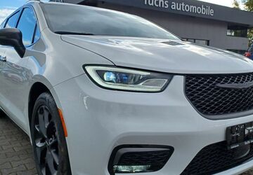 Chrysler Pacifica 21.181 km 47.990 &euro; Augsburg 86165