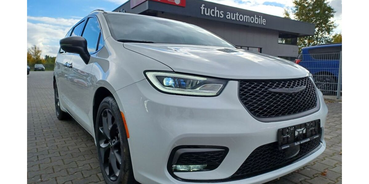 Chrysler Pacifica 21.181 km 47.990 &euro; Augsburg 86165