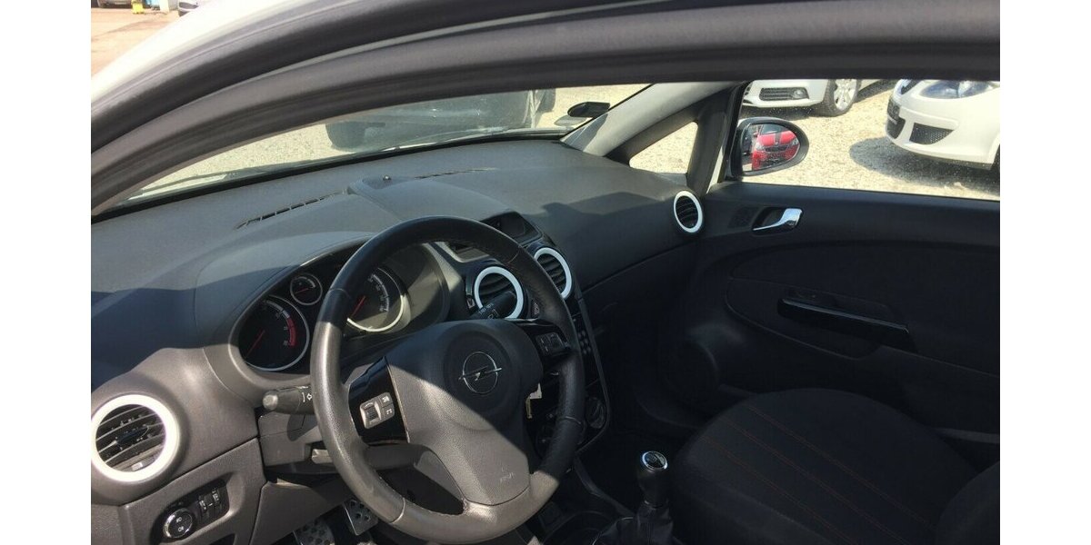 Opel Corsa Edition,Klima,Alu,el.Fh. usw.! 124.000 km 4.750 &euro; Himmelkron 95502