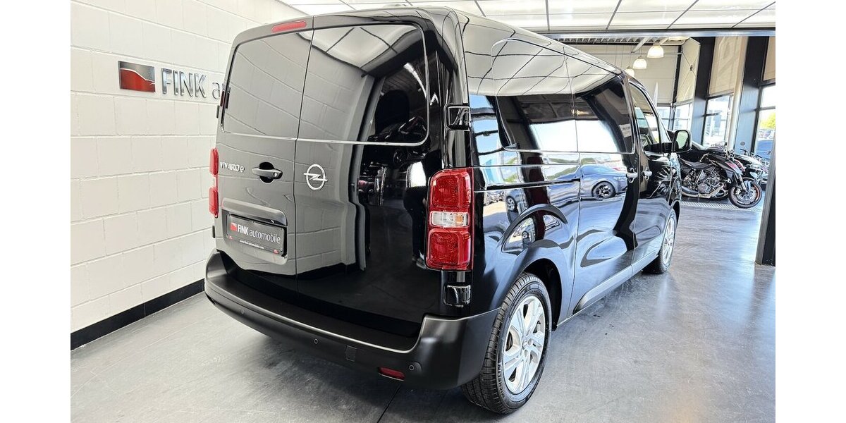 Opel Vivaro -e Cargo Elegance M 75 kWh 1. Hand 14.200 km 26.550 &euro; Lich 35423