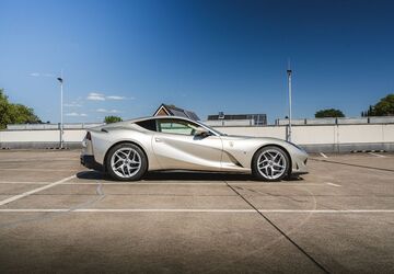 Ferrari 812 4.970 km 329.900 &euro; Stadtlohn 48703