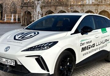 MG 4 8.900 km 28.490 &euro; Bremen - Nord 28757