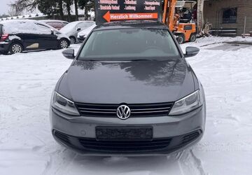 VW Jetta 180.000 km 5.990 &euro; Trappenkamp 24610