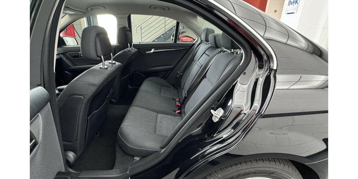 Mercedes-Benz C 220 CDI BlueEfficiency Sitzheizung Navi 186.000 km 6.850 &euro; Lich 35423