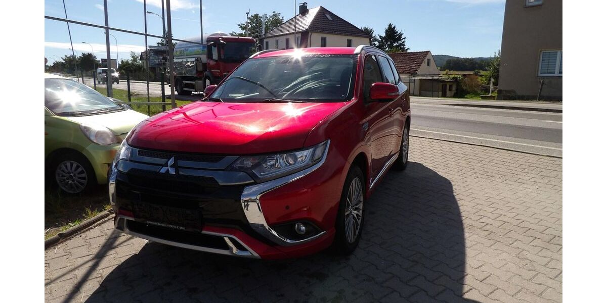Mitsubishi Outlander 98.000 km 18.999 &euro; Bautzen 02625