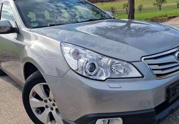 Subaru OUTBACK 104.650 km 12.480 &euro; Alfeld Leine 31061