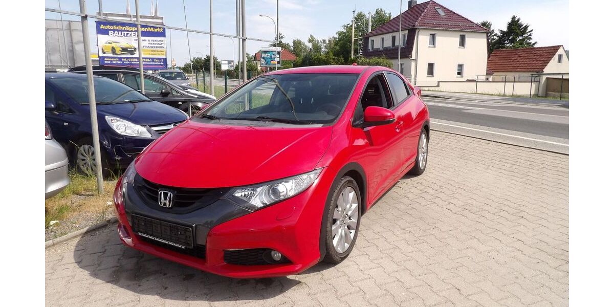 Honda Civic 127.000 km 9.999 &euro; Bautzen 02625