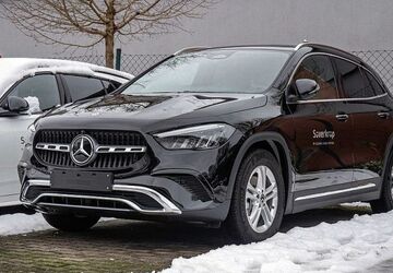 Mercedes-Benz GLA 200 9.999 km 47.950 &euro; Neumünster 24539