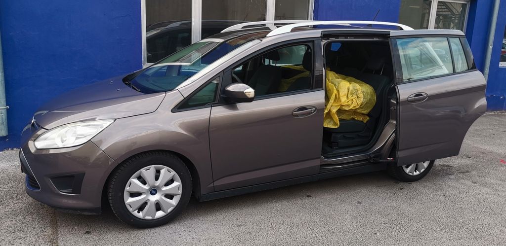 Ford Grand C-Max 200.000 km 3.999 &euro; Berlin 13405