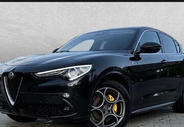 Alfa Romeo Stelvio 98.000 km 26.999 &euro; Regensburg 93059