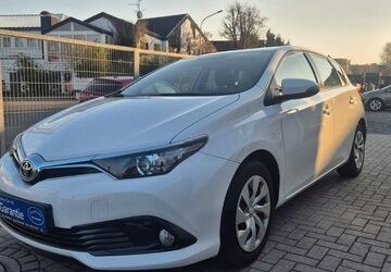 Toyota Auris 76.000 km 9.900 &euro; Rödermark 63322