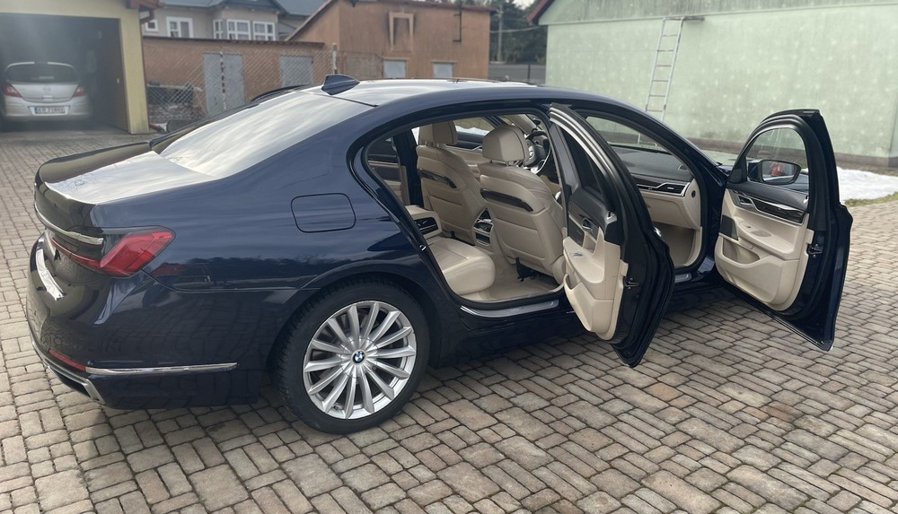 BMW 740Ld 217.000 km 49.900 &euro; München 80313