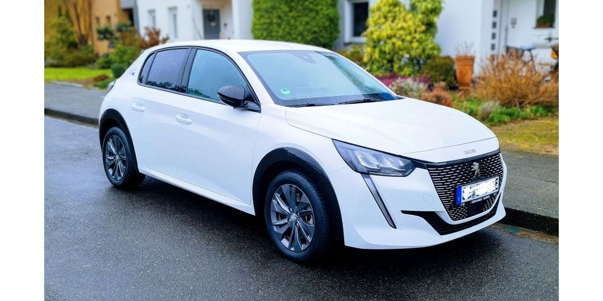 Peugeot e-208 38.935 km 14.650 &euro; Köln 50769