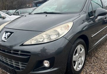 Peugeot 207 150.000 km 3.950 &euro; Freiburg im Breisgau 79108