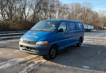 Toyota Hiace 220.314 km 7.300 &euro; HAMBURG 22113