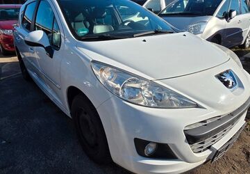 Peugeot 207 299.569 km 2.300 &euro; Lübeck 23568