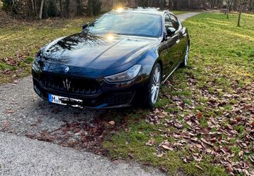 Maserati Ghibli 87.000 km 29.900 &euro; München 80993