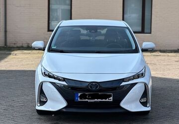 Toyota Prius 79.000 km 19.900 &euro; Aachen 52072