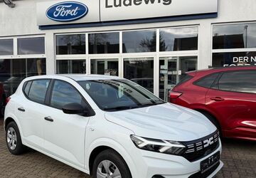 Dacia Sandero 6.389 km 15.490 &euro; Delligsen 31073