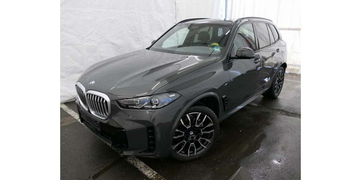 BMW X5 3.200 km 79.830 &euro; Paderborn 33100