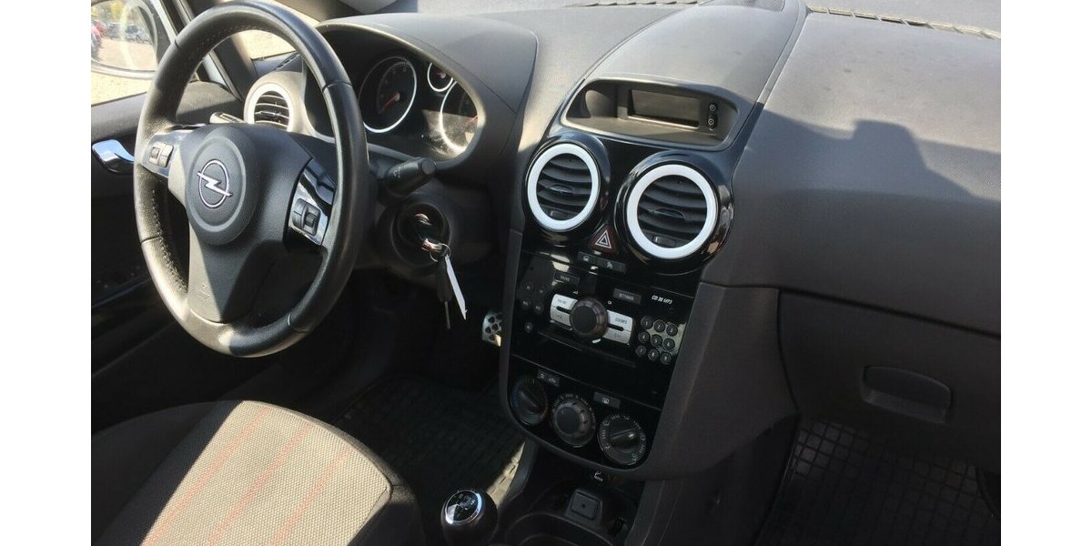 Opel Corsa Edition,Klima,Alu,el.Fh. usw.! 124.000 km 4.750 &euro; Himmelkron 95502
