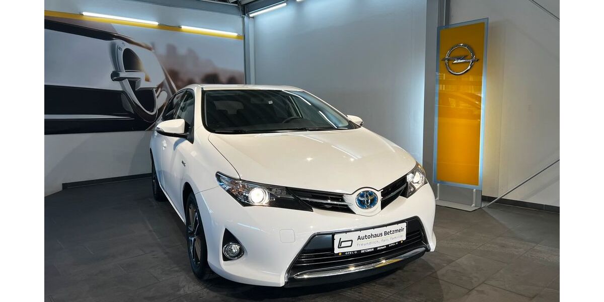 Toyota Auris 61.701 km 13.390 &euro; Aichach 86551