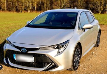 Toyota Corolla 64.200 km 21.111 &euro; Ratingen 40882