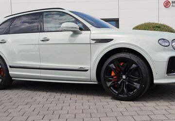 Bentley Bentayga 9.800 km 375.650 &euro; Kirchheim unter Teck 73230