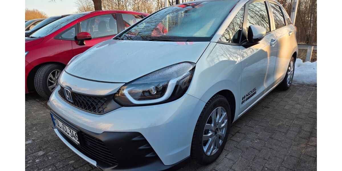 Honda Jazz 3.000 km 27.900 &euro; Hoppegarten OT Hönow 15366