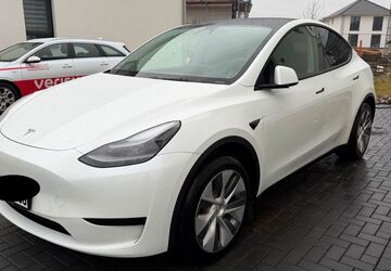 Tesla Model Y 40.000 km 35.000 &euro; Ahrensfelde 16356