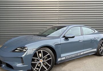 Porsche Taycan 15.900 km 108.750 &euro; Papendorf 18059