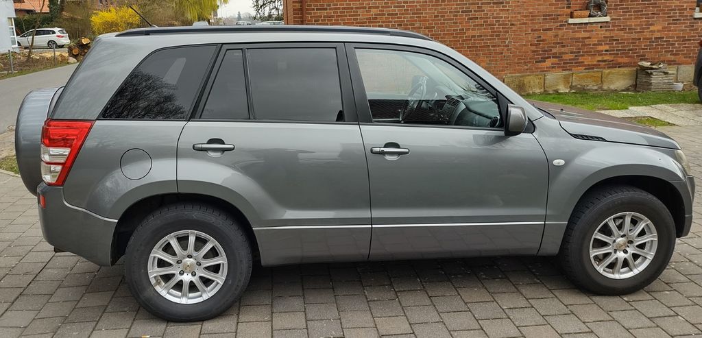 Suzuki Grand Vitara 221.000 km 3.950 &euro; Seggebruch 31691